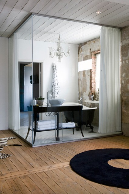 Baños con paredes de cristal - Decoración Interiores Exteriores -