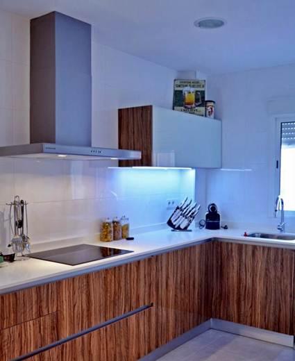 Luz indirecta en la cocina decoracion estiloydeco Luces para cocina