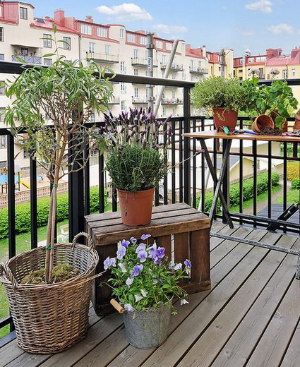 Balcones pequeños con madera decoracion estiloydeco Decoración Balcón Garden
