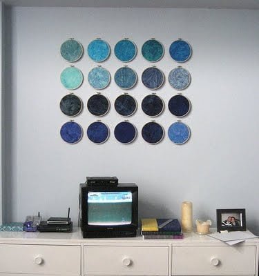tanislavallee-bastidores-con-telas-en-tonos-azules