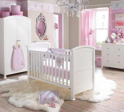habitacion_bebe_rosa_blanco