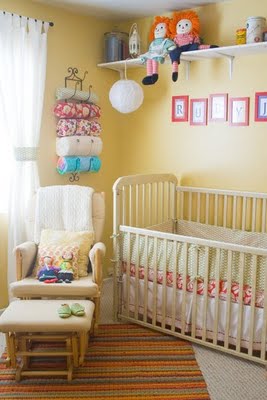habitacion_bebe_muñecos