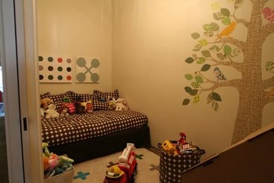 dormitorio marron niño