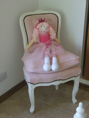 habitacion niña princesa muñeca