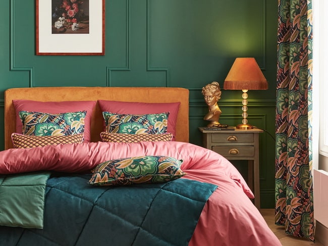 Dormitorio colorido