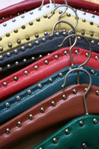 Perchas y percheros, almacenaje de urgencia - Decoración de Interiores