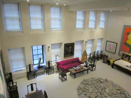 Cómo decorar espacios con techos altos - Decoración de Interiores y