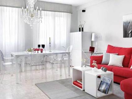 Blanco y rojo