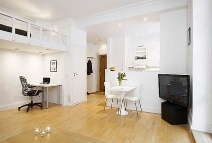 Apartamento pequeño en blanco