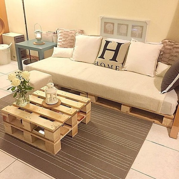 Muebles de interiores con palets