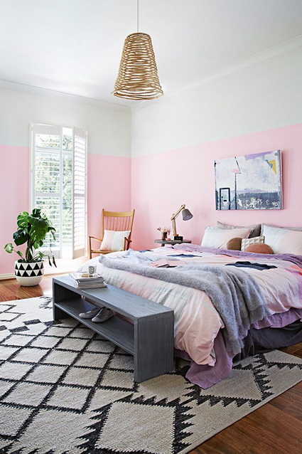 Rosa pálido en dormitorio