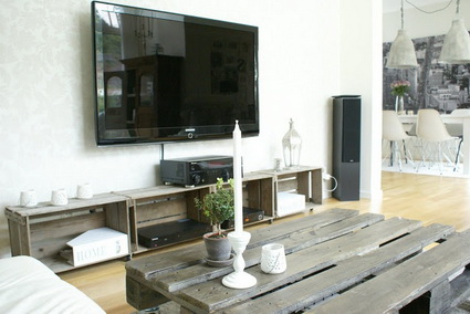 Mueble para el salón con cajas de madera