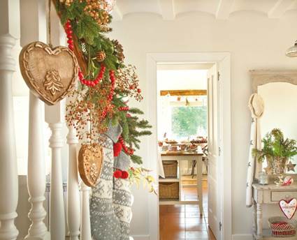 Escalera decorada para Navidad