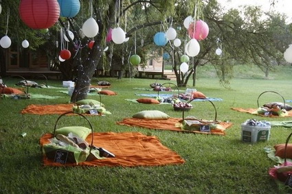 Fiesta en el jardín tipo picnic