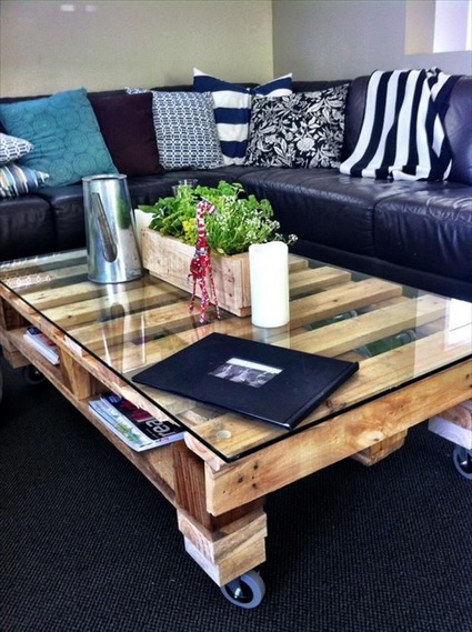 Mesa de centro con palets de madera