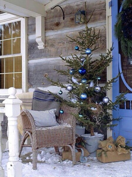 Árbol de Navidad Country Chic en el porche