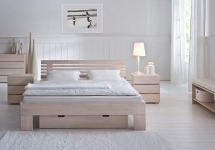 Cama de madera maciza
