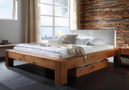 Cama de madera macisa