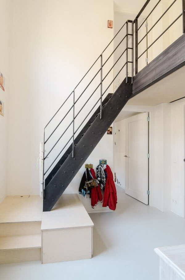 Escalera hacia el dormitorio