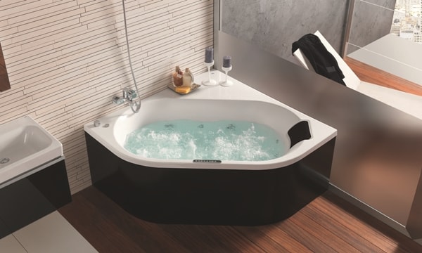 Bañera angular con hidromasaje