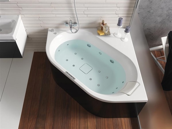 Bañera angular con hidromasaje