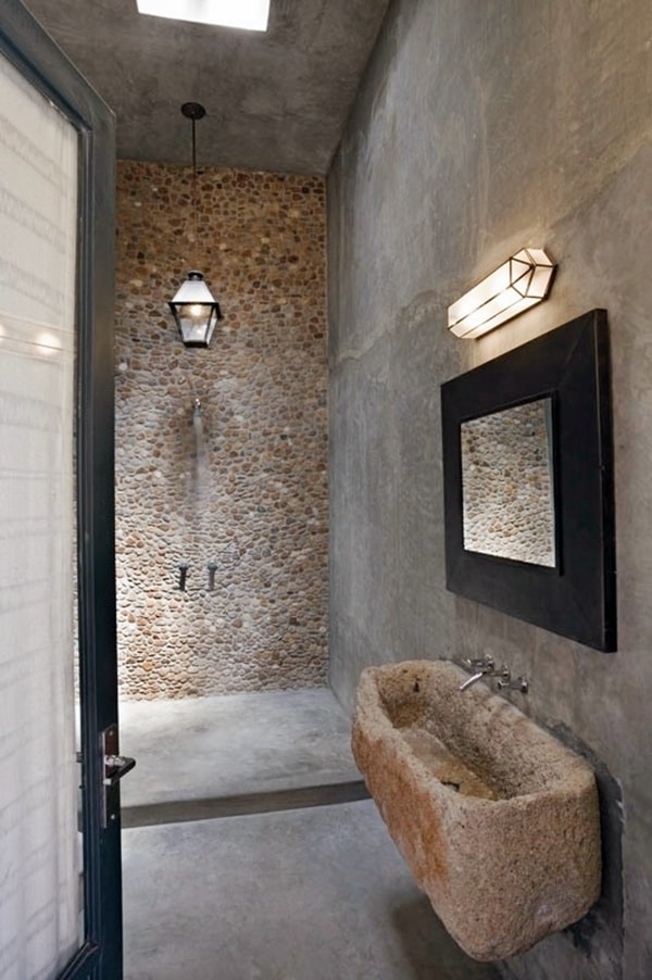 Piedra en el cuarto de baño