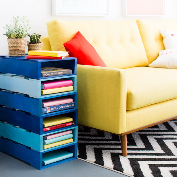 Mueble para guardar libros hecho con palets