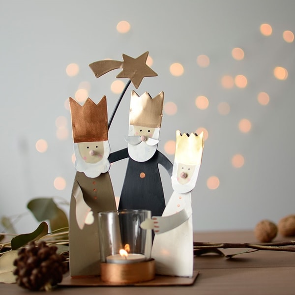 Pesebre navideño en papel