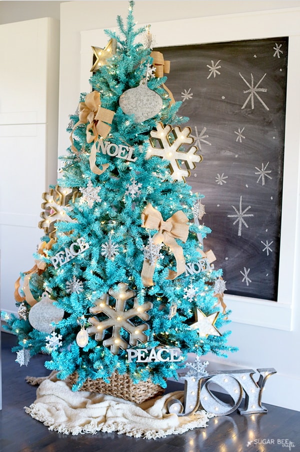 Árbol de Navidad en color turquesa