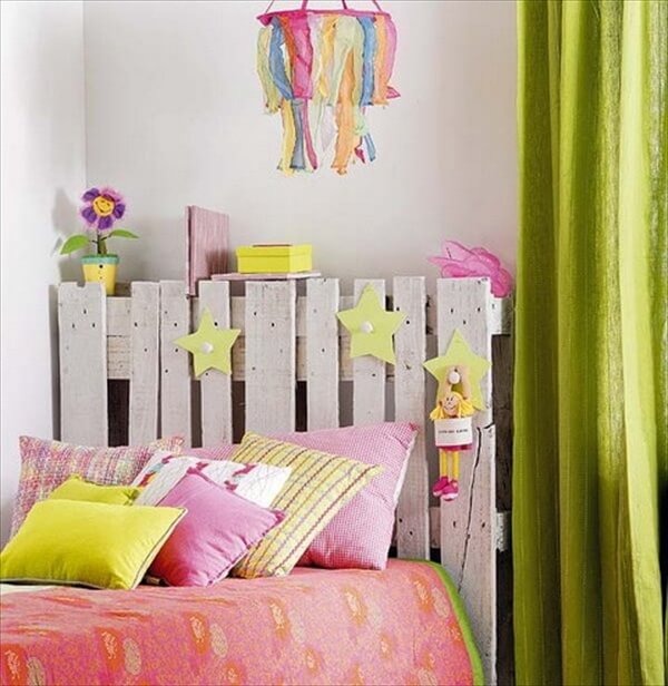 Cabecero de cama infantiles hecho con palets
