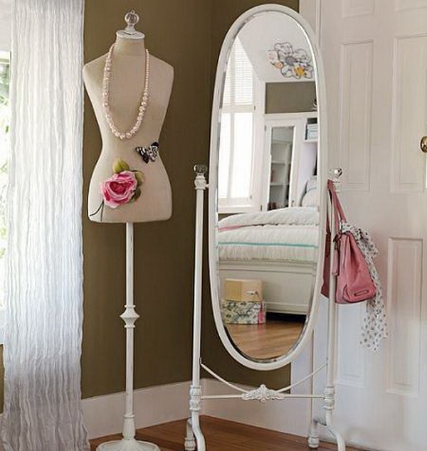 Maniquí decorativo para el dormitorio