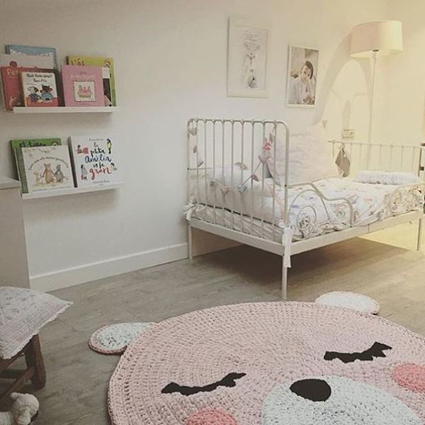 Alfombra infantil hecha a crochet
