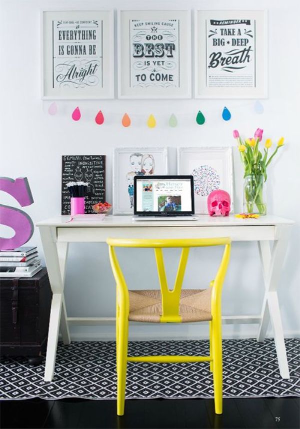 Oficina en casa colorida