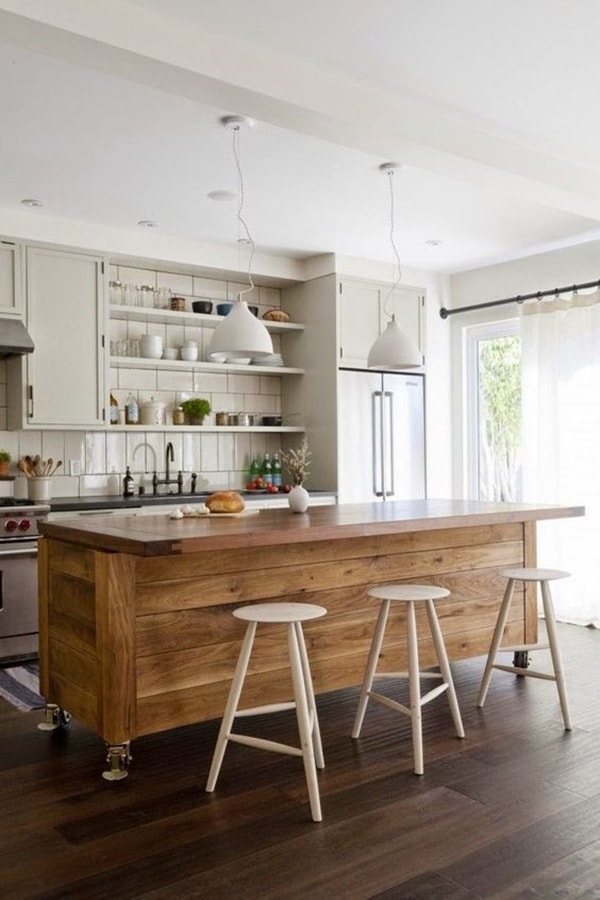 Isla de cocina con banquetas