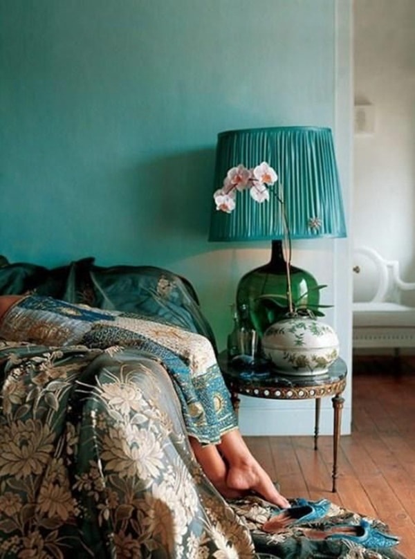 Flores en dormitorio estilo boho chic