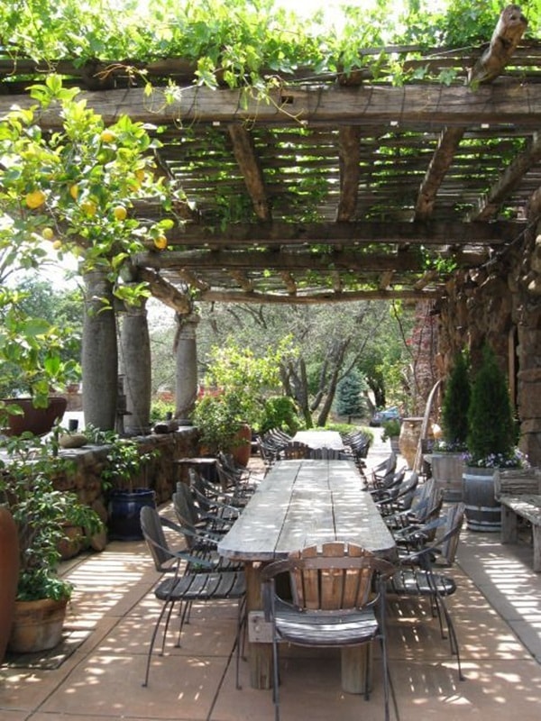 Patio con pérgola de madera