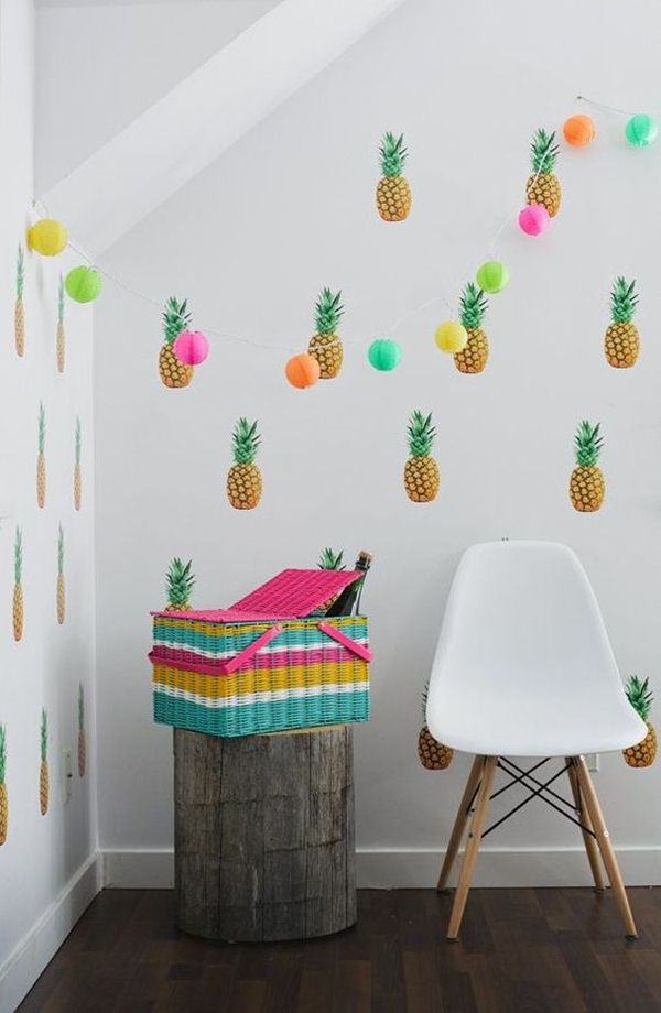 Papel pintado con piñas