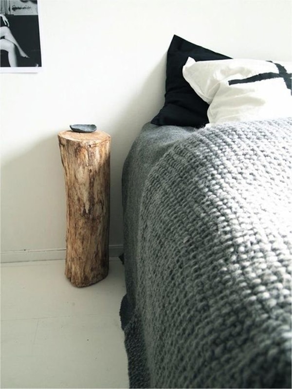Mesa auxiliar hecha con tronco