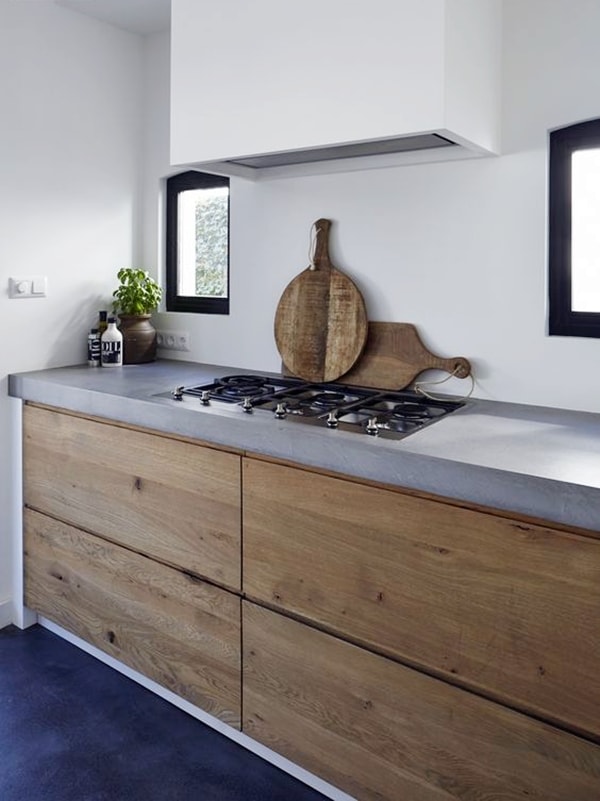 Madera y cemento en la cocina