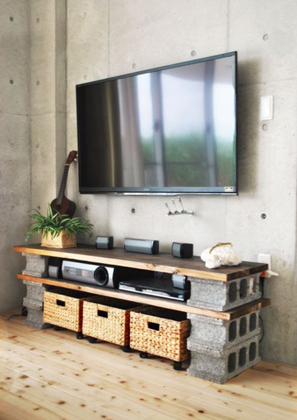 Mueble para TV con bloques de cemento