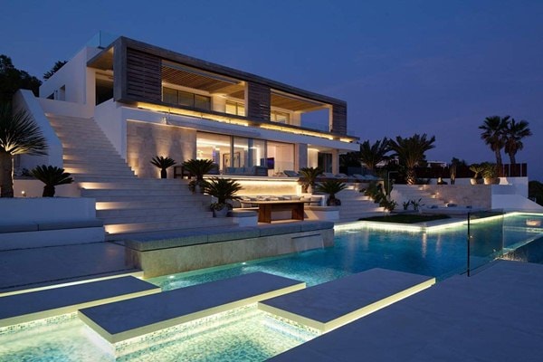 Iluminación en piscinas