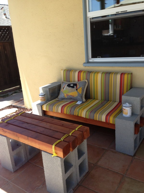 Muebles de exterior con bloques de cemento