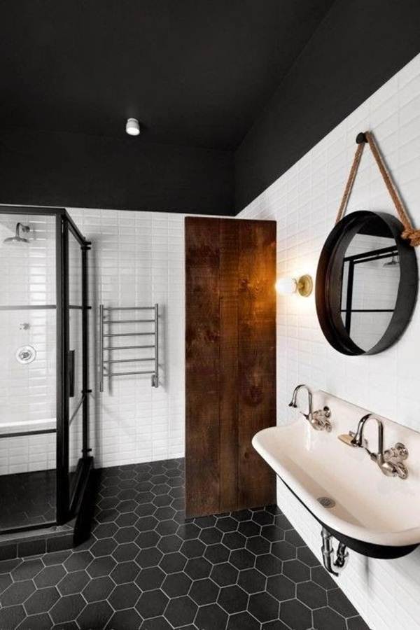 Suelo hexagonal negro para el cuarto de baño