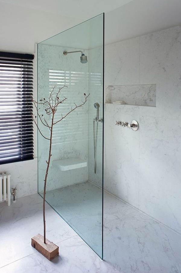 Ducha con mampara de cristal