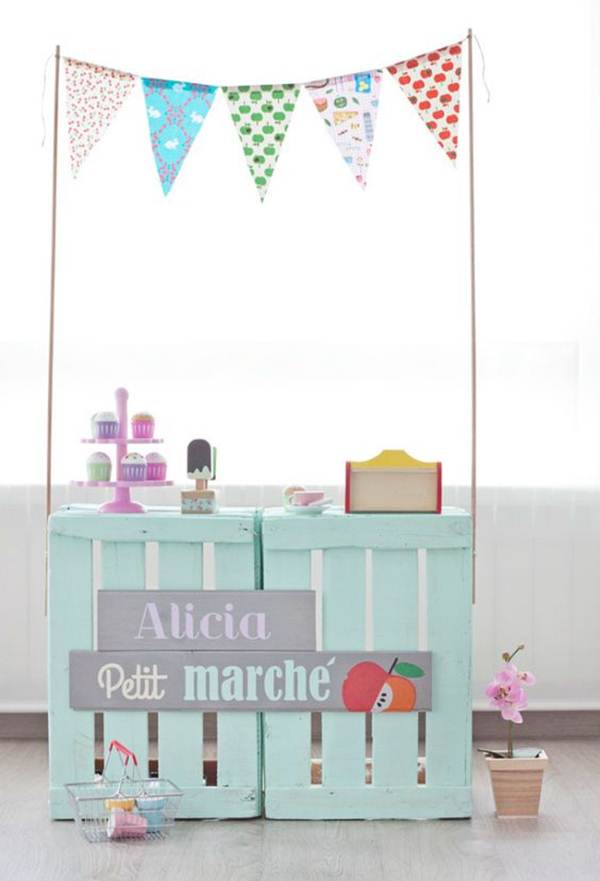 Cajas de madera pintadas con pintura a la tiza