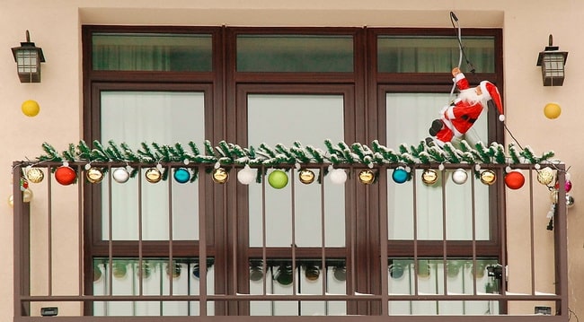 taburete Murciélago Artefacto Ideas para decorar balcones en Navidad