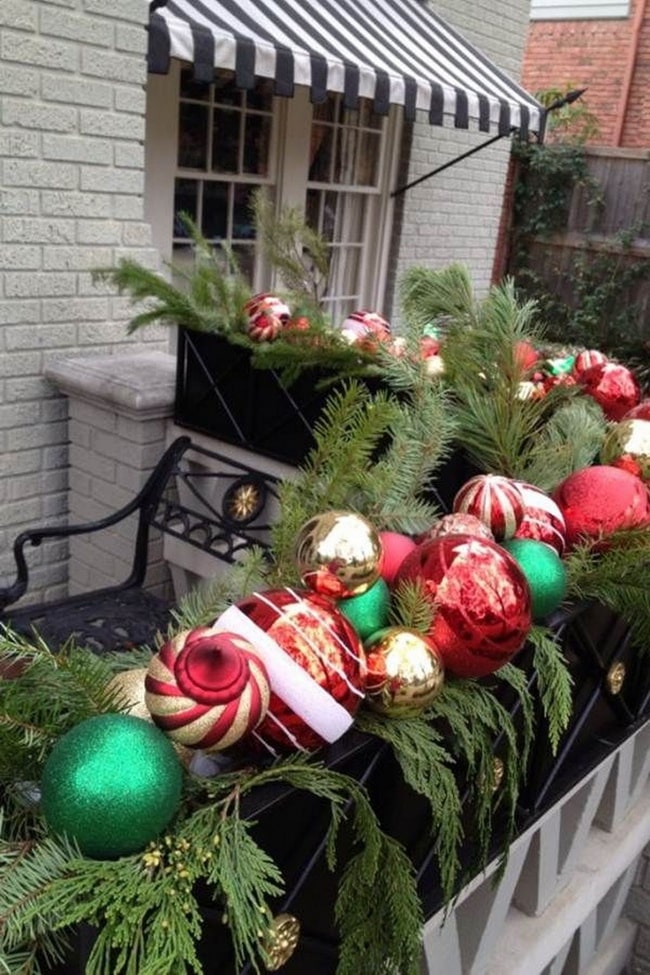 Decoración de balcones en Navidad