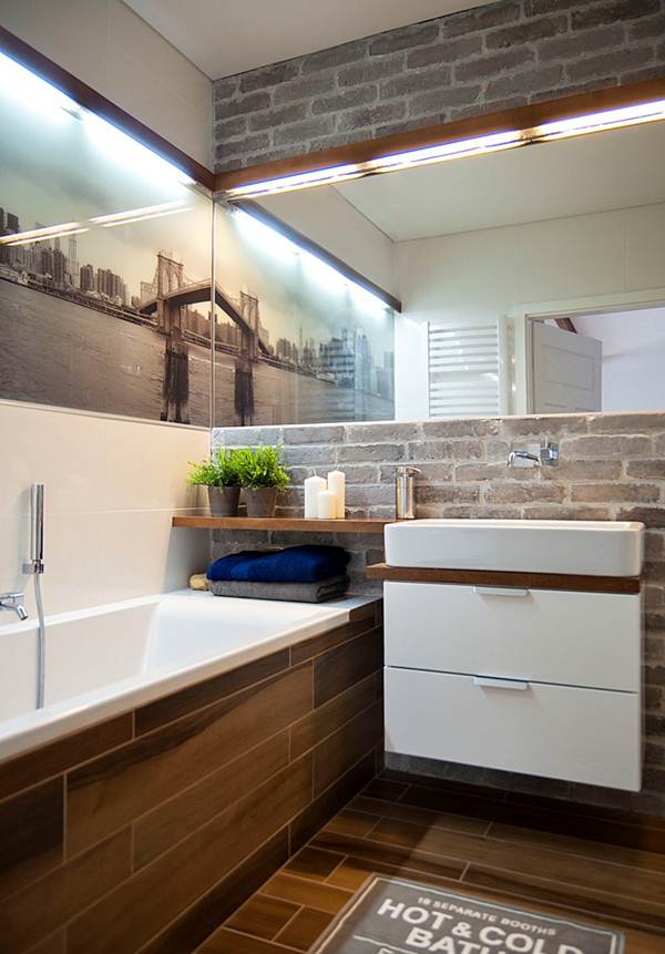 Falsa ventana en el cuarto de baño