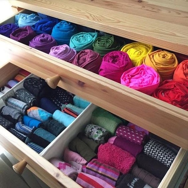 Ropa ordenada con método Marie Kondo