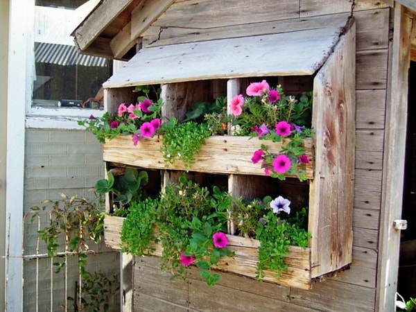 Jardines verticales hechos con palets de madera